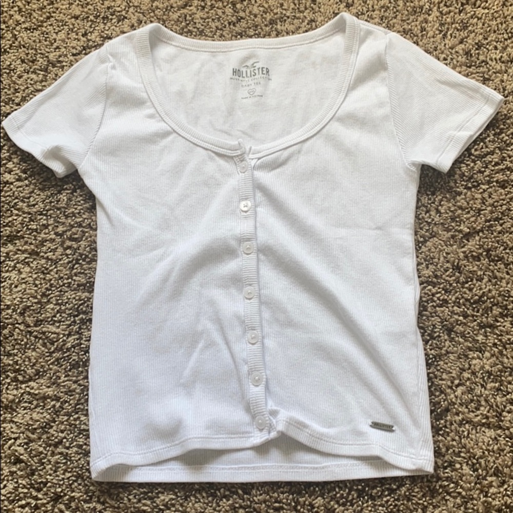 hollister top. like brandy melville zelly top